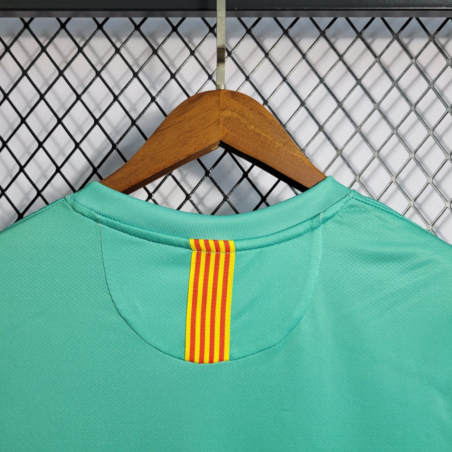 FC Barcelona Lionel Messi 10 Retro Away Soccer Jersey 2010-2011