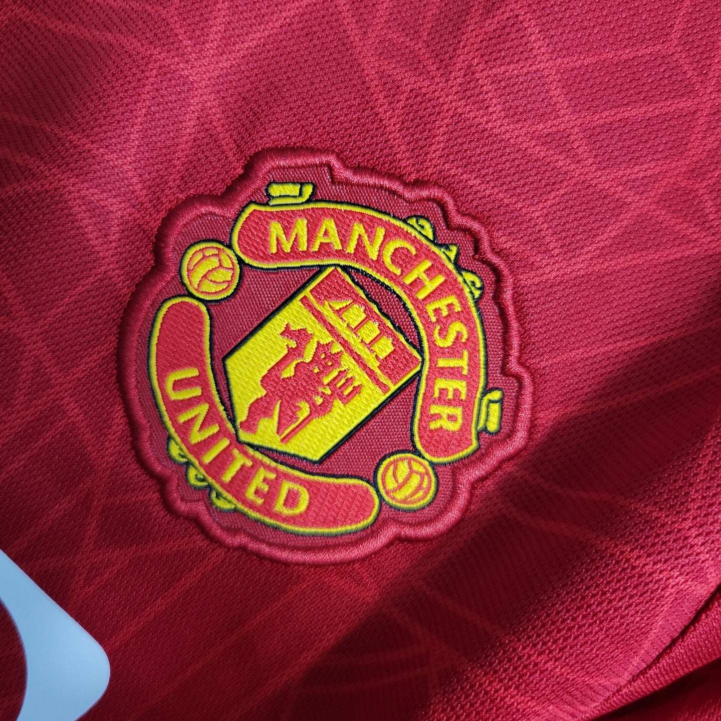 Manchester United Bruno Fernandes 8 Kids Home Soccer Jersey 2023/24