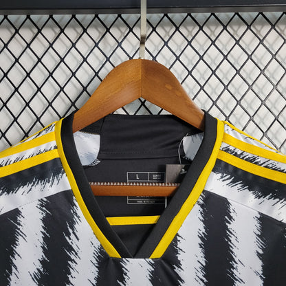 Juventus Cristiano Ronaldo 7 Home Soccer Jersey 2023/24