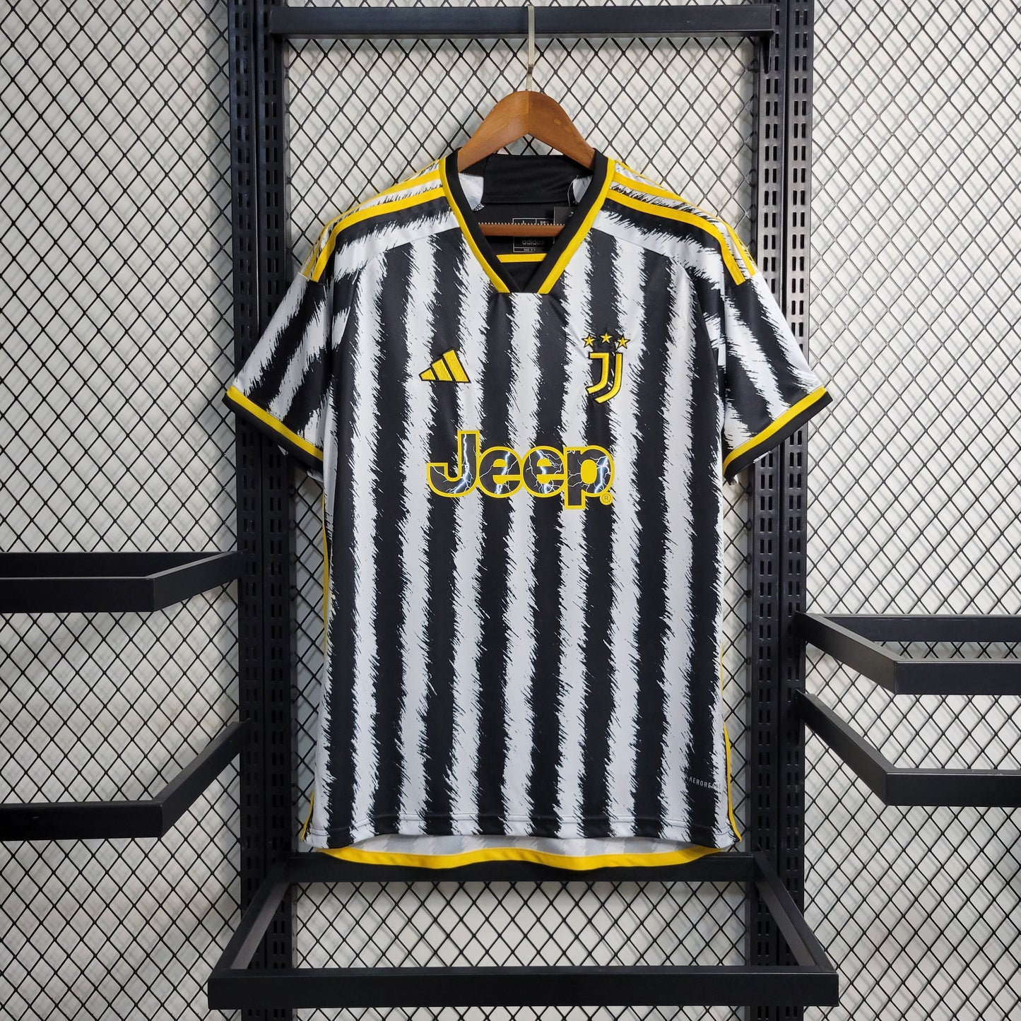 Juventus Cristiano Ronaldo 7 Home Soccer Jersey 2023/24