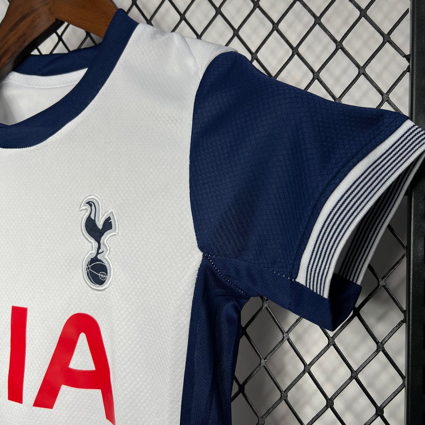 Tottenham Hotspur Harry Kane 10 Kids Home Soccer Jersey 2024/25
