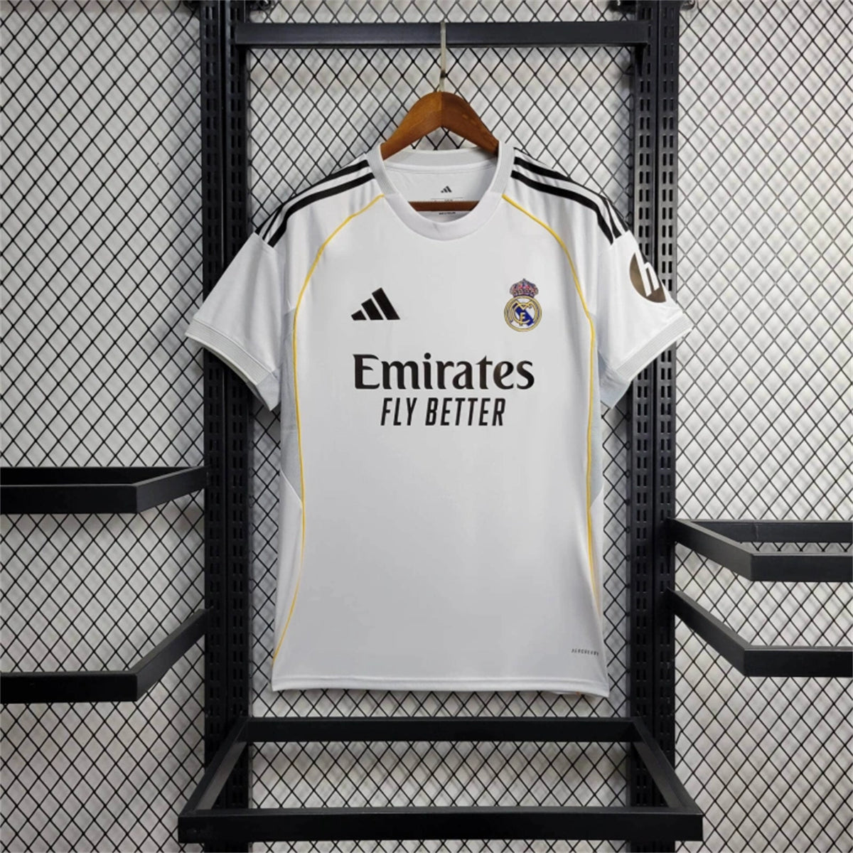 Real Madrid Federico Valverde 8 Home Soccer Jersey 2025-2026