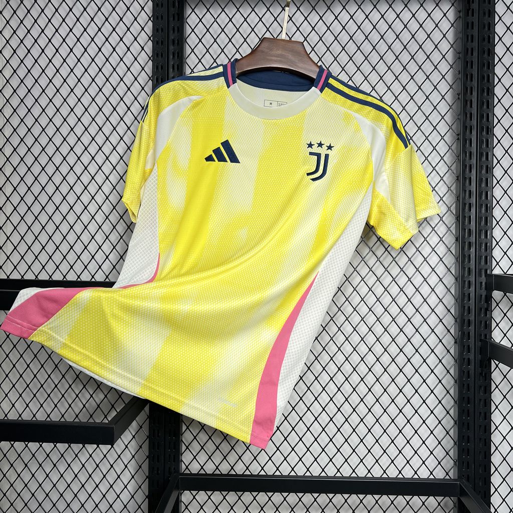 Juventus Cristiano Ronaldo 7 Away Soccer Jersey 2024/25