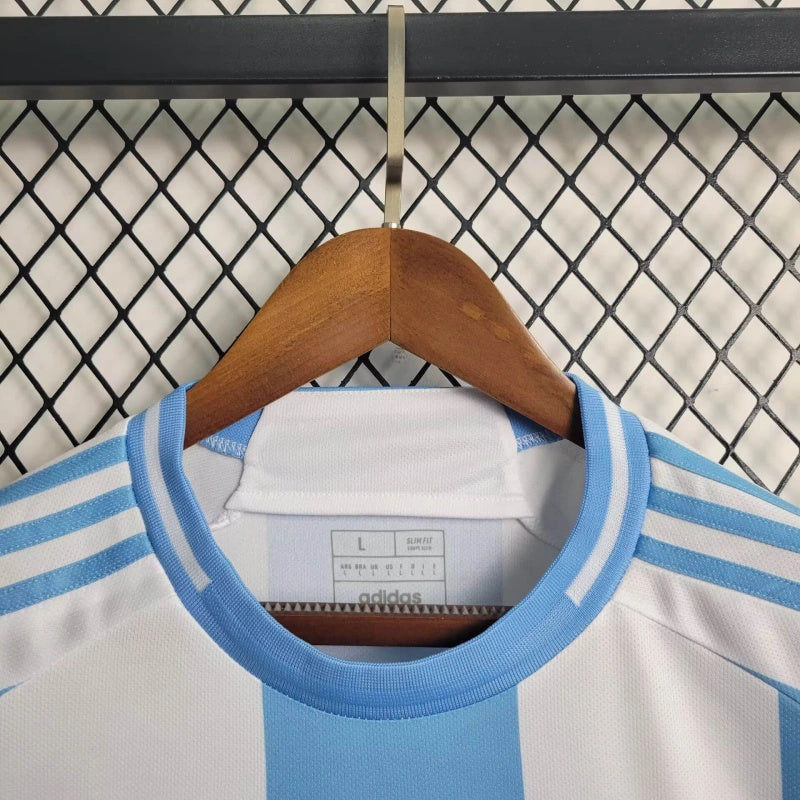Argentina Lautaro Martínez 22 Home Soccer Jersey 2024/25