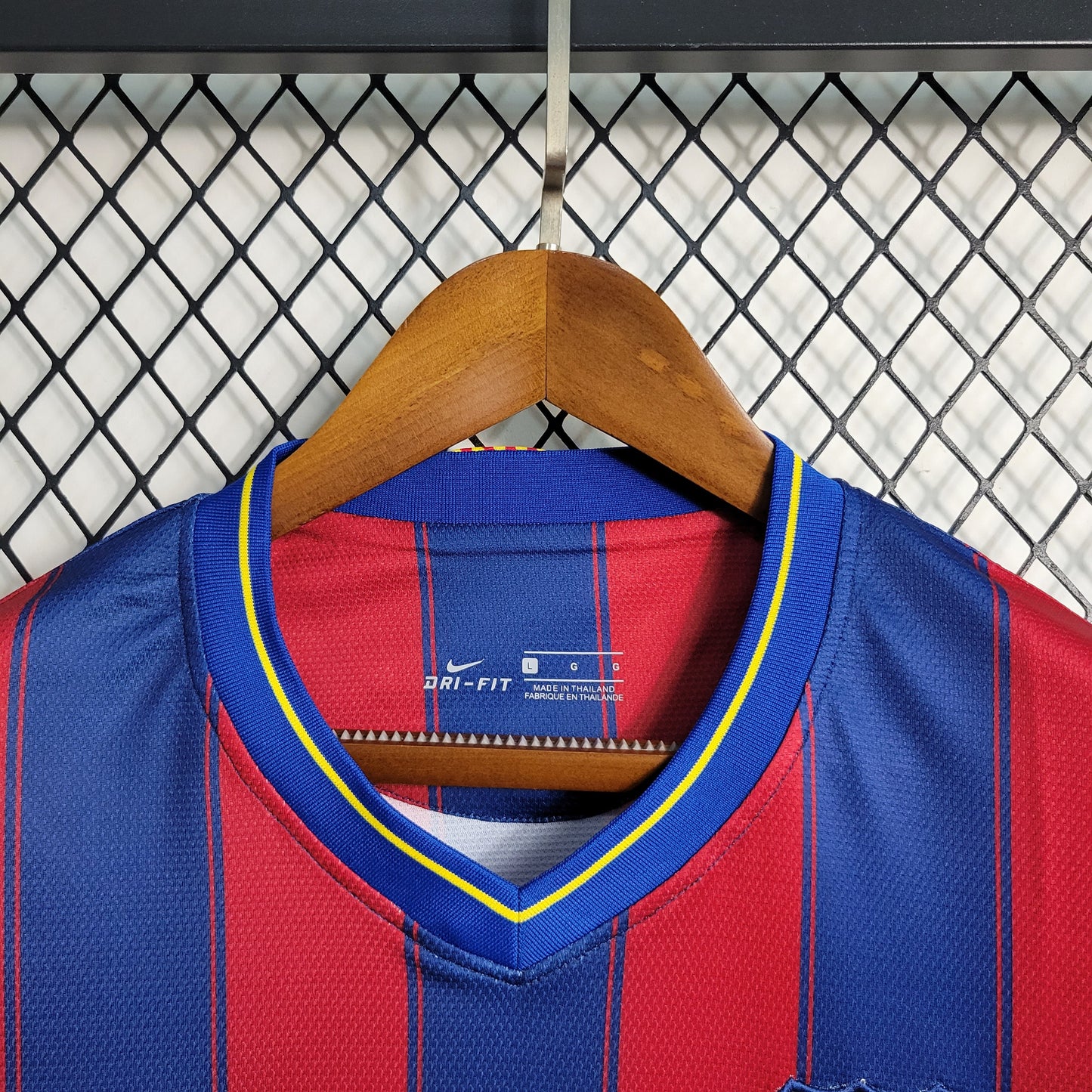 FC Barcelona Lionel Messi 10 Home Retro Soccer Jersey 2009-2010