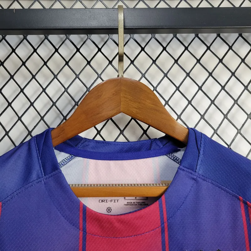 FC Barcelona Pedri 8 Women's Home Soccer Jersey 2025-2026
