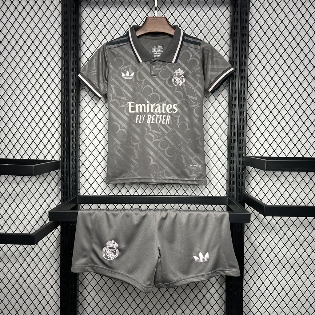 Real Madrid Cristiano Ronaldo 7 Third Kids Soccer Jersey 2024/25