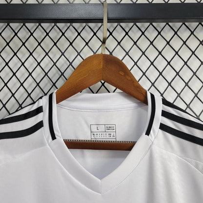 Real Madrid Federico Valverde 8 Home Soccer Jersey 2024/25