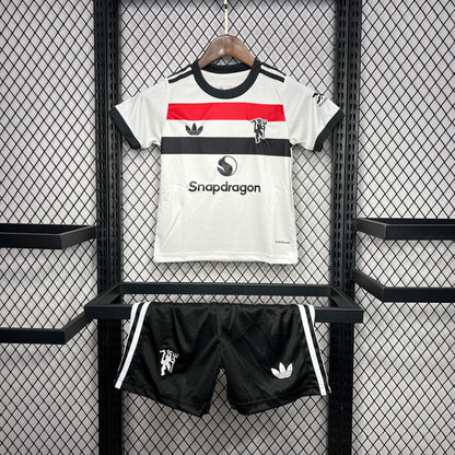 Manchester United Cristiano Ronaldo 7 Third Kids Soccer Jersey 2024/25