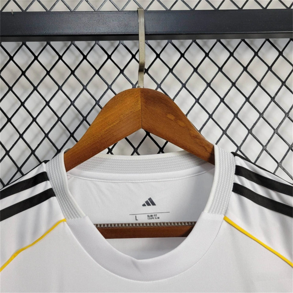 Real Madrid Federico Valverde 8 Home Soccer Jersey 2025-2026