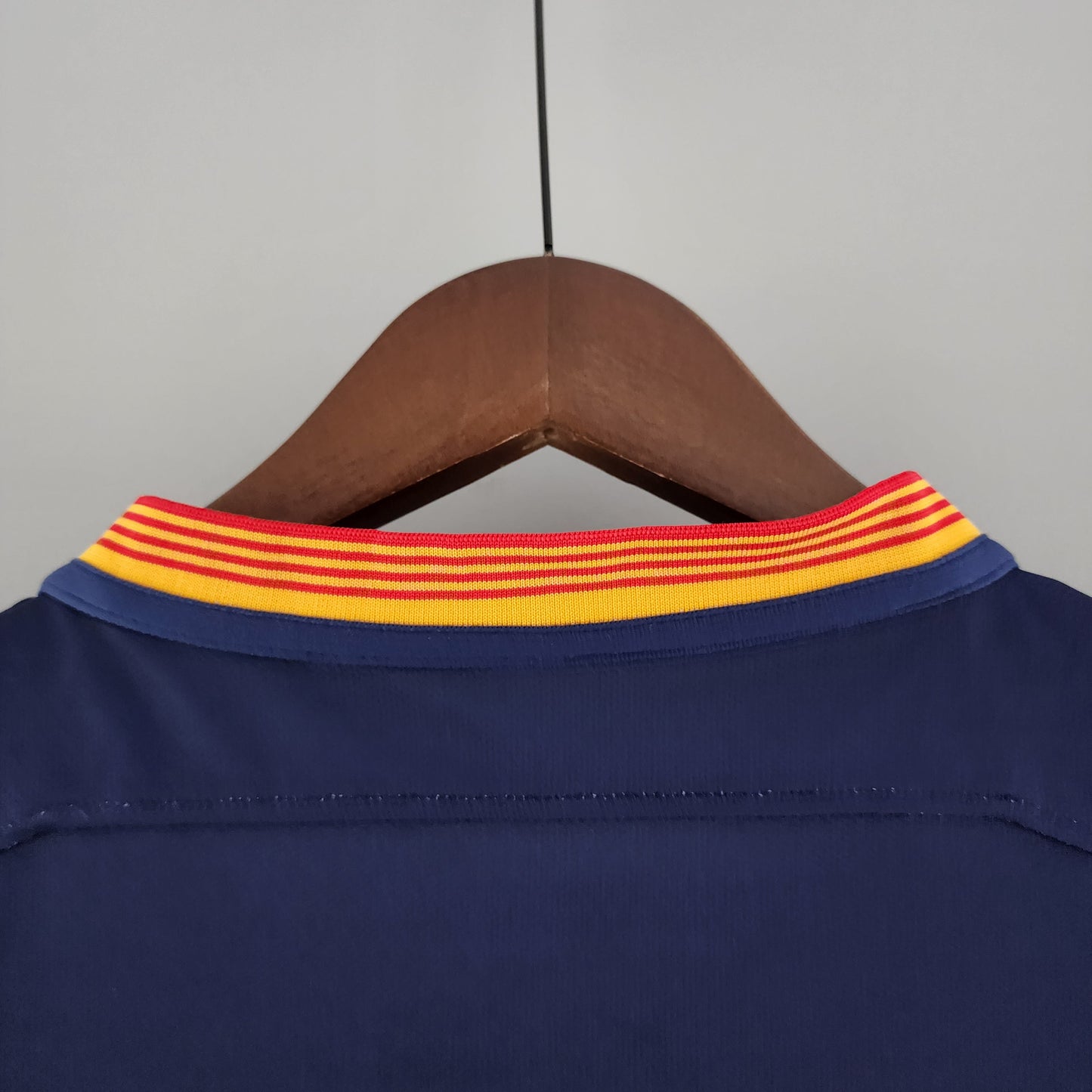 FC Barcelona Lionel Messi 10 Retro Home Soccer Jersey 2015-2016