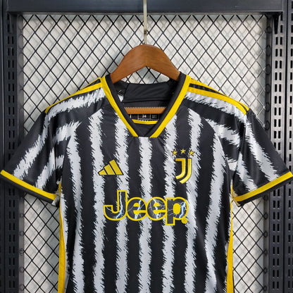 Juventus Cristiano Ronaldo 7 Kids Home Soccer Jersey 2023/24