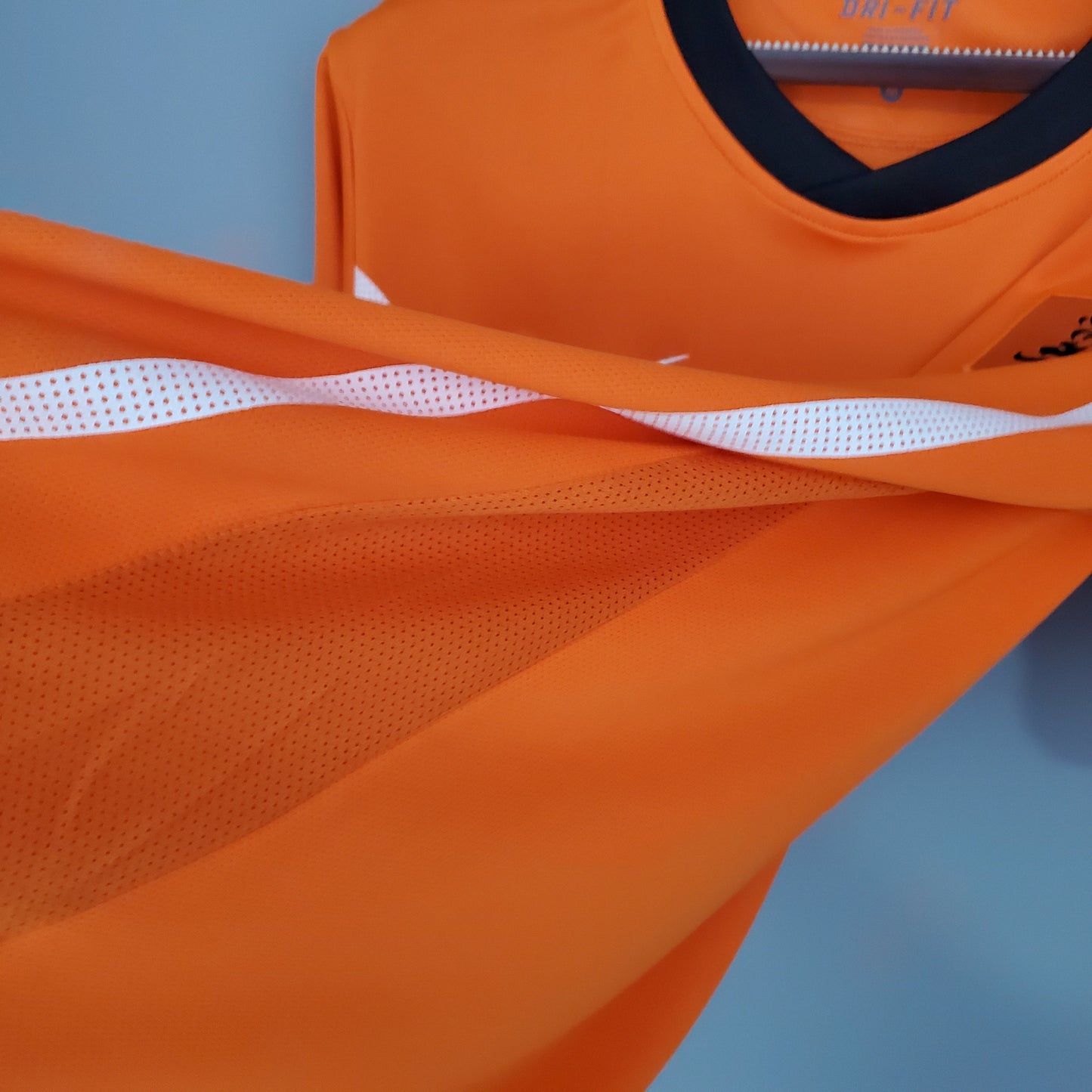 Netherlands Arjen Robben 11 Home Retro Soccer Jersey World Cup 2010