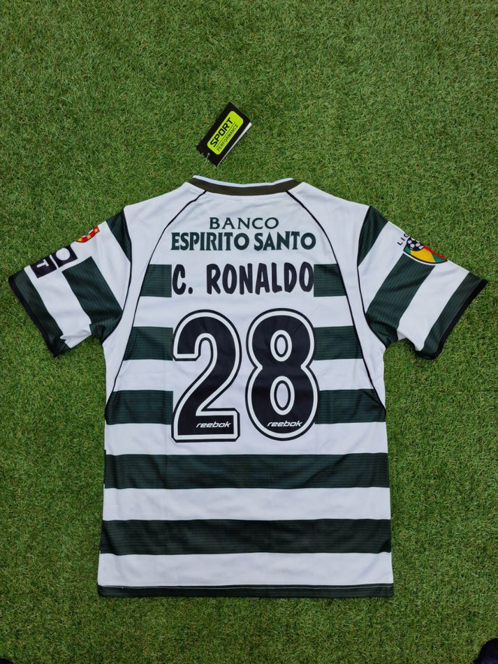 Sporting Lissabon CP Cristiano Ronaldo 28 Retro Home Soccer Jersey 2001-2003