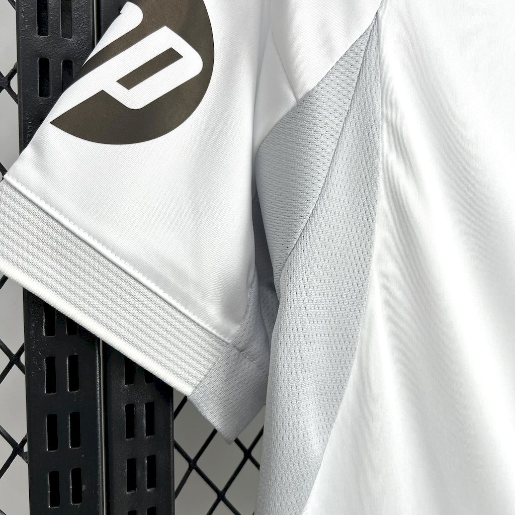 Real Madrid Cristiano Ronaldo 7 Home Soccer Jersey 2025-2026