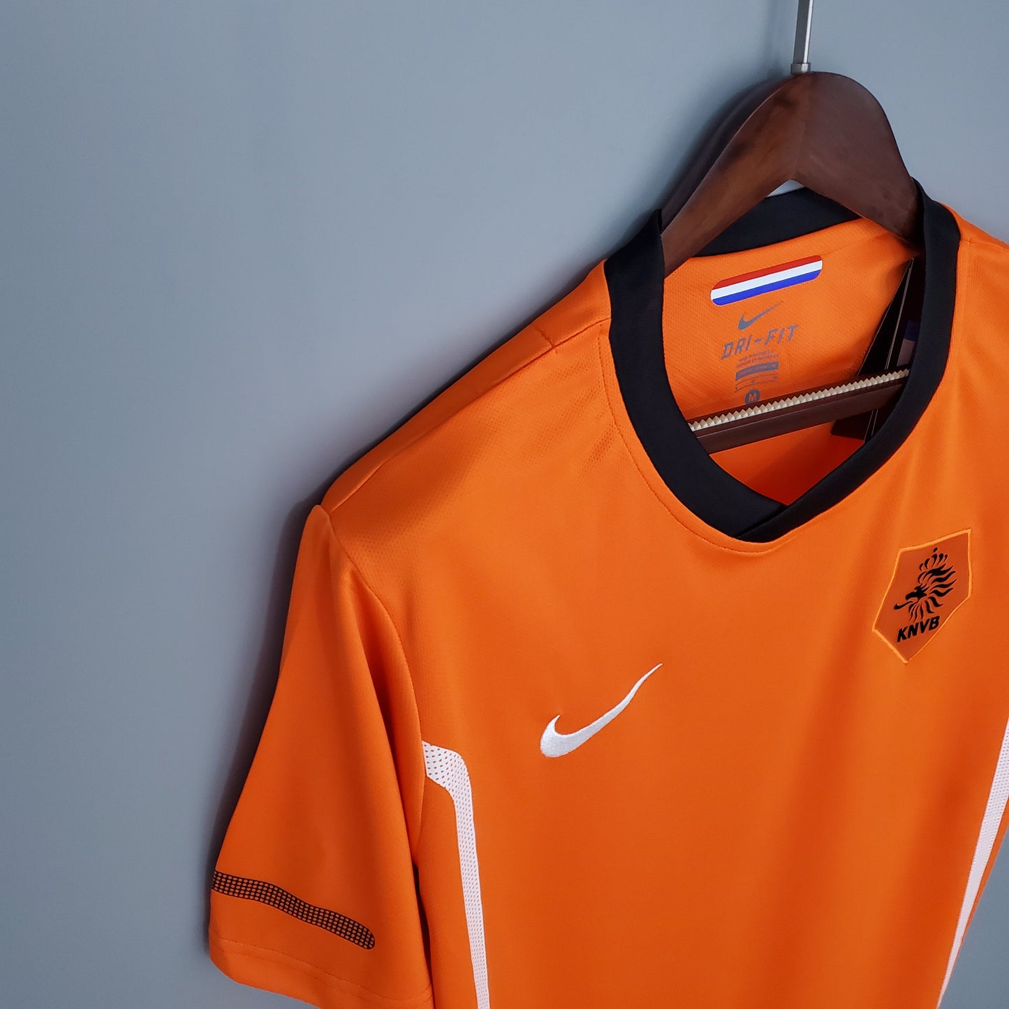 Netherlands Arjen Robben 11 Home Retro Soccer Jersey World Cup 2010